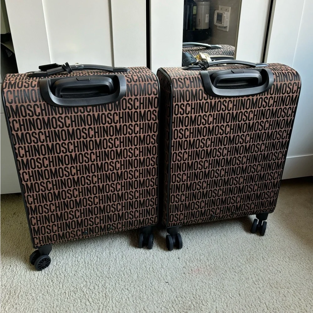MOSCHINO MONOGRAM-PATTERN LEATHER SUITCASE Authentic,Calf Leather. Nice luggage